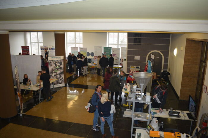 AKT 2023 V AKT 2023 V…