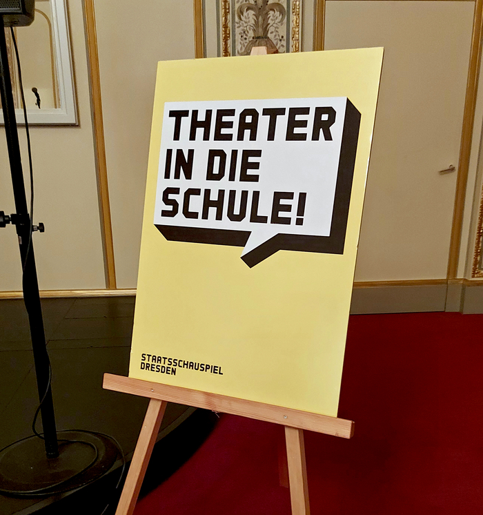 Theater in die Schulen Theater in die Schulen